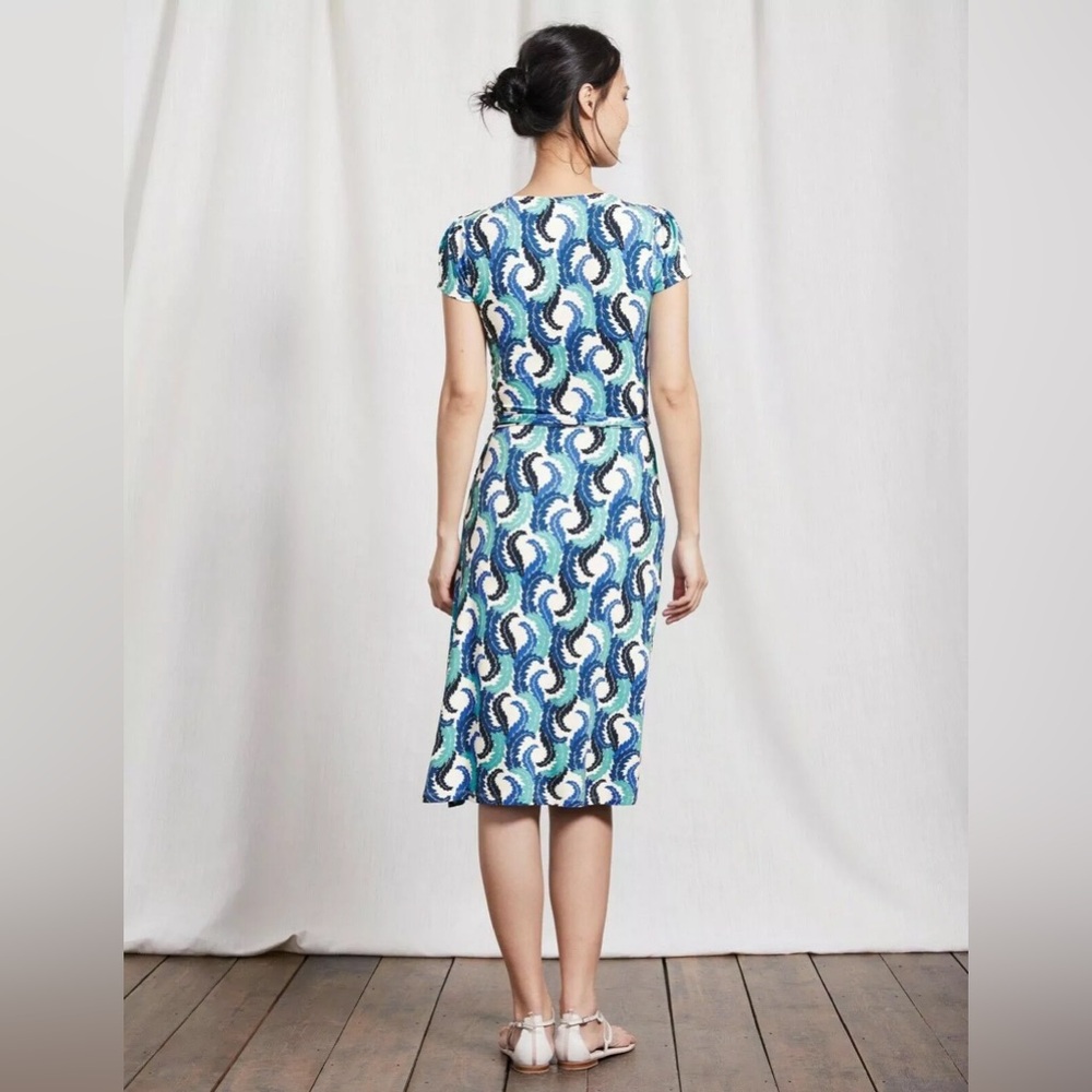 Boden Dress Women’s Size 8 US‎ Blue White Jersey Wrap Knee Length - Picture 6 of 9